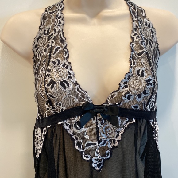 Avidlove lace teddy sheer black with white floral lace. G-String Panty Size L - Picture 5 of 17